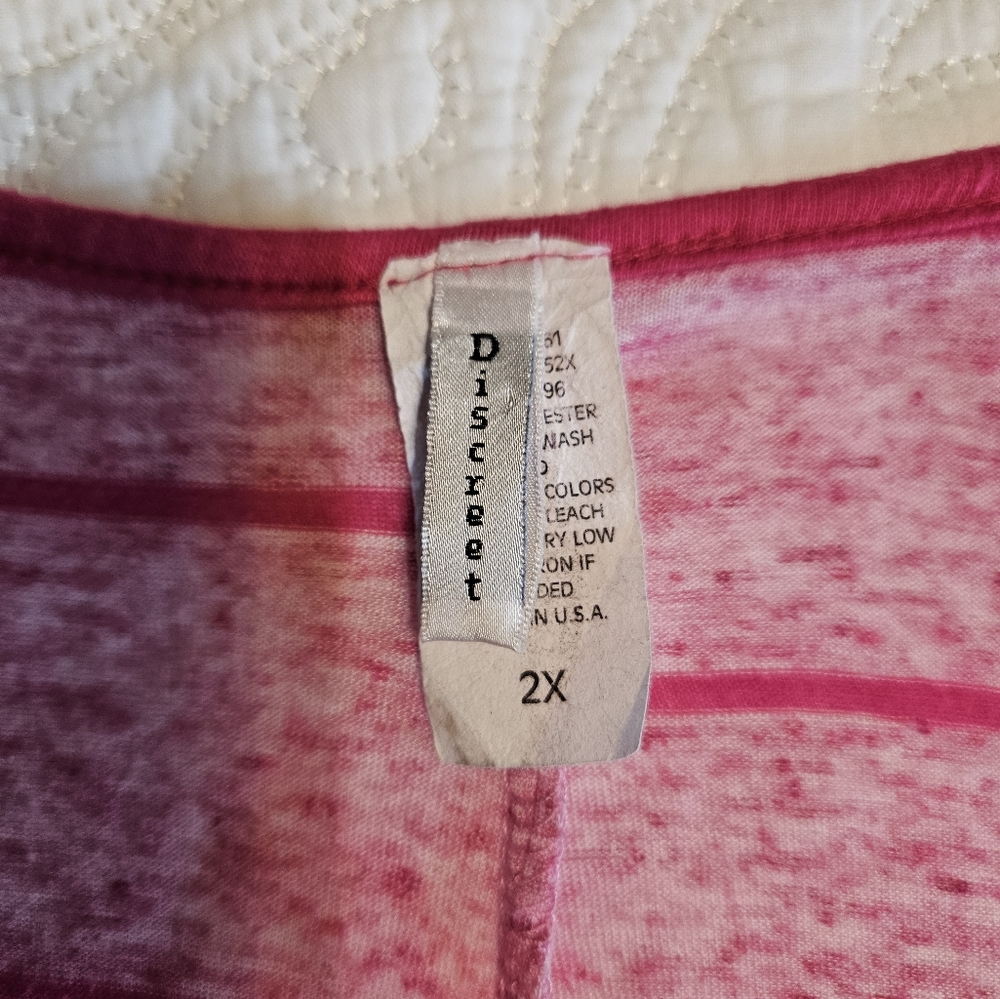 Pink Butterfly Top - Picture 4 of 6